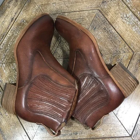 Sofft Chestnut Brown Leather Chelsea Ankle Booties - Picture 3 of 7